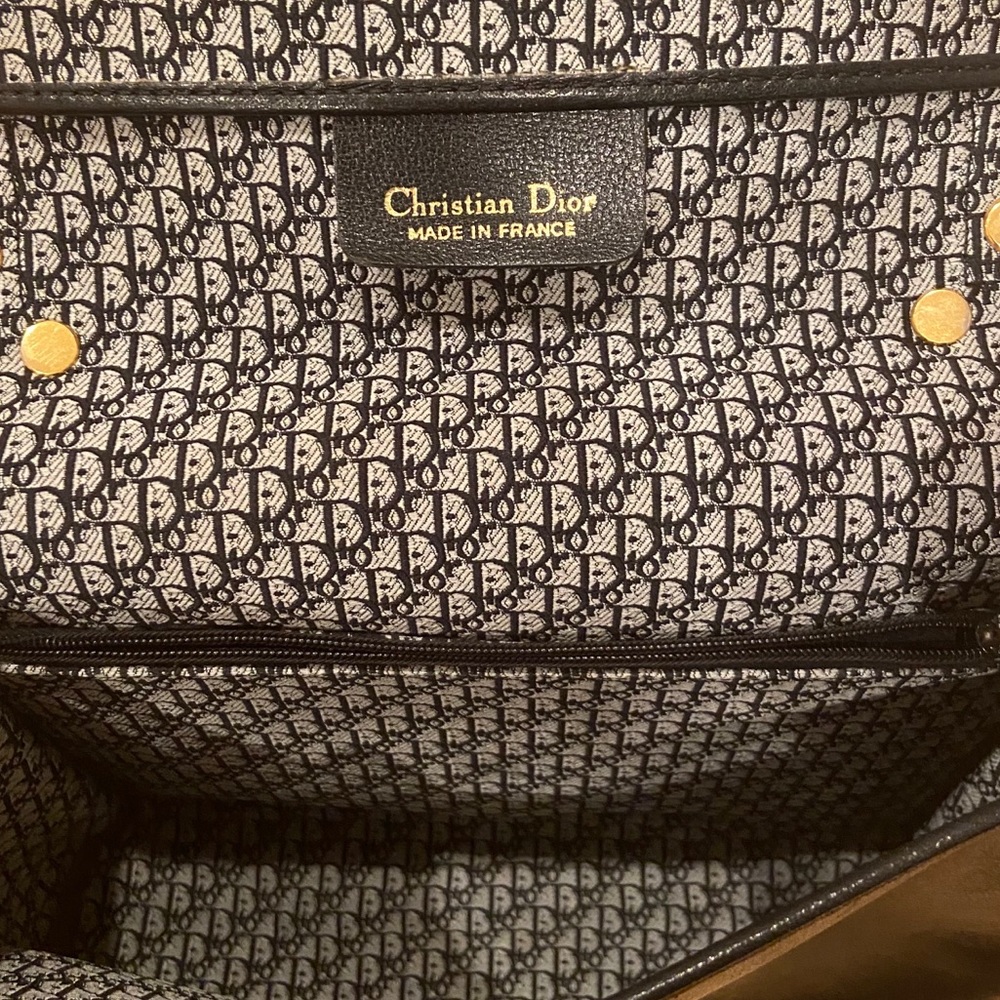 vintage(?) dior crossbody leather purse - Picture 6 of 6